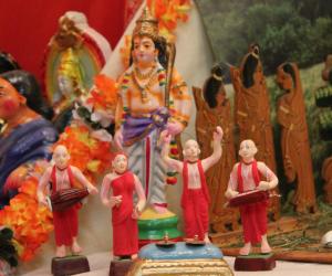 navratri kolu 2013