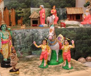 navratri kolu 2013