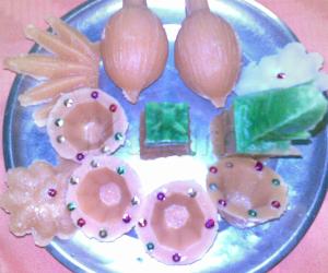 Coconuts made of Sugar.