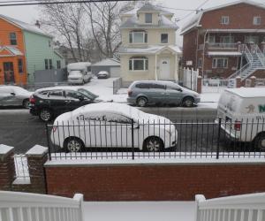 SNOW FALLING...
