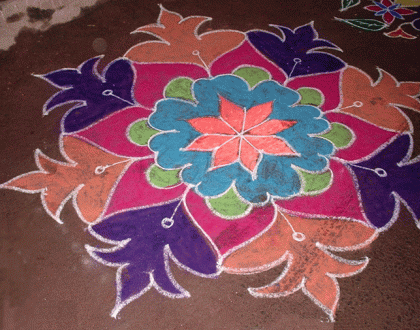 Rangoli: Octagonal flower