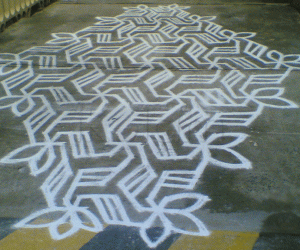 Rangoli: Partial Flowers