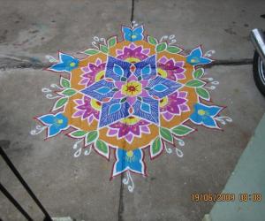 Rangoli: Colourful Rangoli