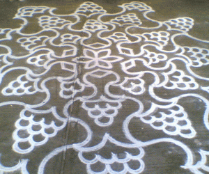 Rangoli: Grapevine
