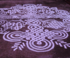 Rangoli: Nested arcs