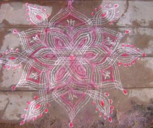 Rangoli: sashti kolam