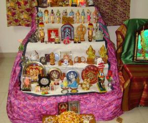 Rangoli: Golu with kolam