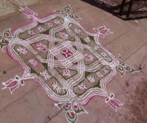 Rangoli: colour padi kolam