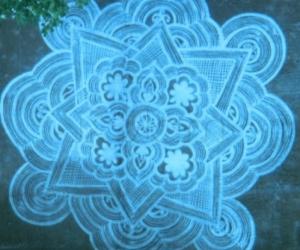 Rangoli: lacy padi kolam 