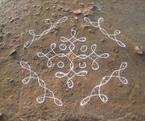dotted kolam 