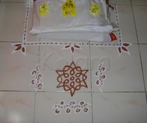 Rangoli: Kaavi Kolam