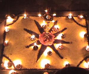 Rangoli: Karthigai Kolam 4