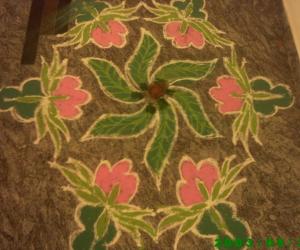 Rangoli: a flower kolam