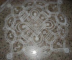 Rangoli: maakolam