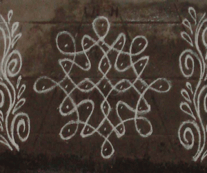Rangoli: Apartment Kolams