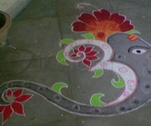 Rangoli: Om-rangoli-Margazhi Dew Drops Rangoli Contest - 2010