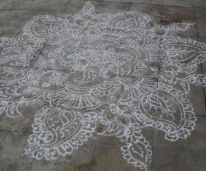 Rangoli: free hand kolam