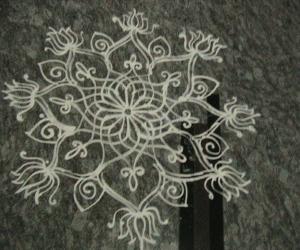 maa kolam