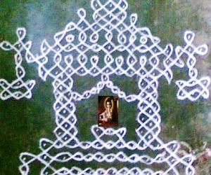Rangoli: Krishna Jayanthi Special - Sikku Kolam - 30