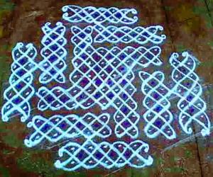 Rangoli: DOTTED KOLAM
