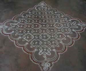 Rangoli: Third Aadivelli kolam
