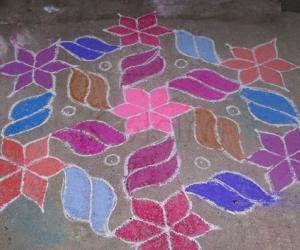 Rangoli: Star kolam 