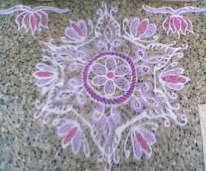 Rangoli: Free hand Kolam