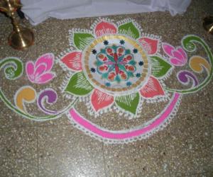 Rangoli: golu rangoli