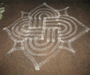 Kuzhal kolam