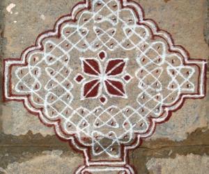 Rangoli: Sikku Kolam