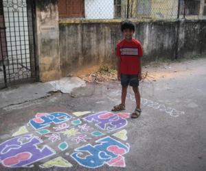 Dotted kolam