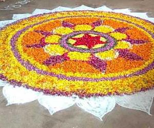 Rangoli: Onam Pookolam