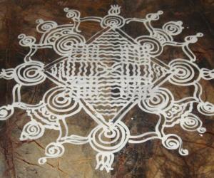 Rangoli: Padi Kolam 