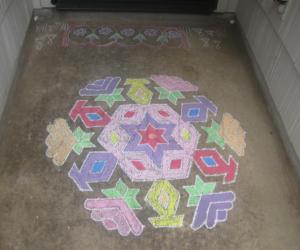 Dotted rangoli