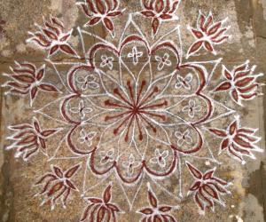 Rangoli: free hand kolam - 6