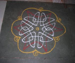 Rangoli: Simple Nelli kolam