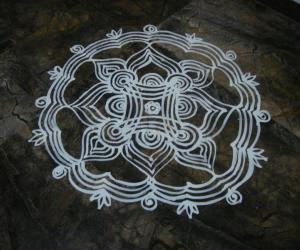 Rangoli: Padi Kolam