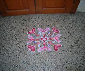 Rangoli: Kidney and heart kolam