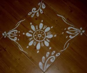 Rangoli: Freehand kolam