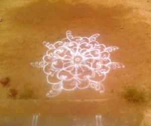 Rangoli: Friday kolam
