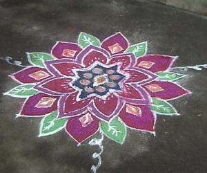Rangoli: Flower