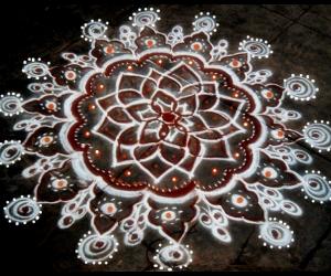Rangoli: inspiration kolam(design 1)