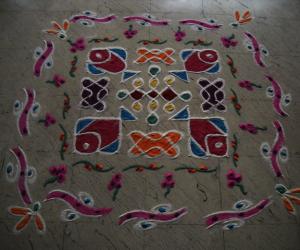 Rangoli: 9x9kolam