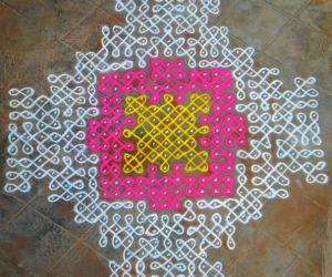 DOTTED KOLAM