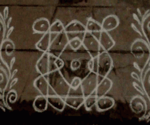 Rangoli: Apartment Kolams