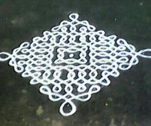 Rangoli: Chikku kolam