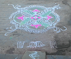 Rangoli: daily kolam