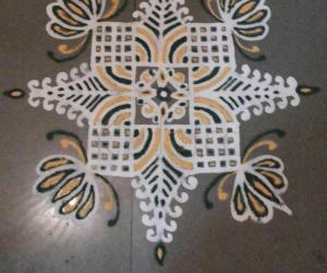 Rangoli: colorful maakolam