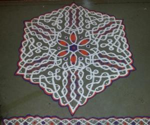 Margazhi Day 1 podikolam