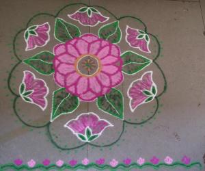 Rangoli: Margazhi Day 5 podikolam